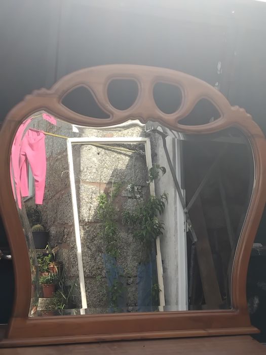 Espelho de quarto  em madeira