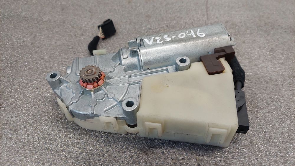 Motor do teto de abrir AUDI A4 Avant (8D5, B5)