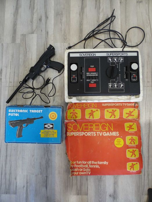 Consola TV Vintage Sovereign Supersports com Pistola