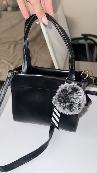 Маленька чорна сумочка. 150 грн