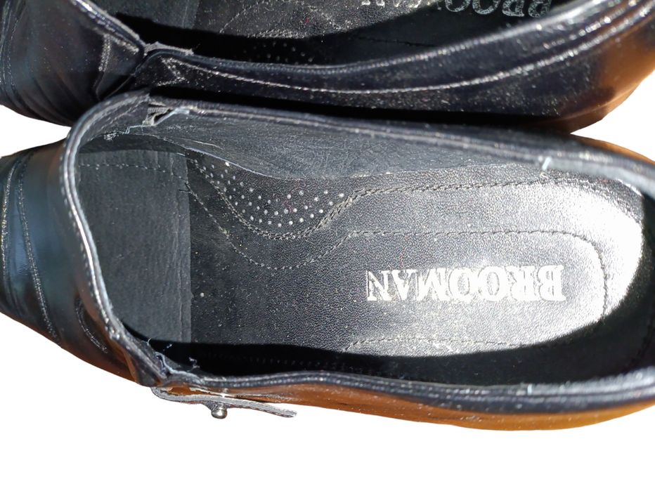 Продам чоловічі нові шкіряні туфлі 45 розмір