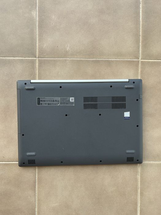Lenovo Ideapad 330 | Ótimo Estado | Ideal para Upgrade com SSD