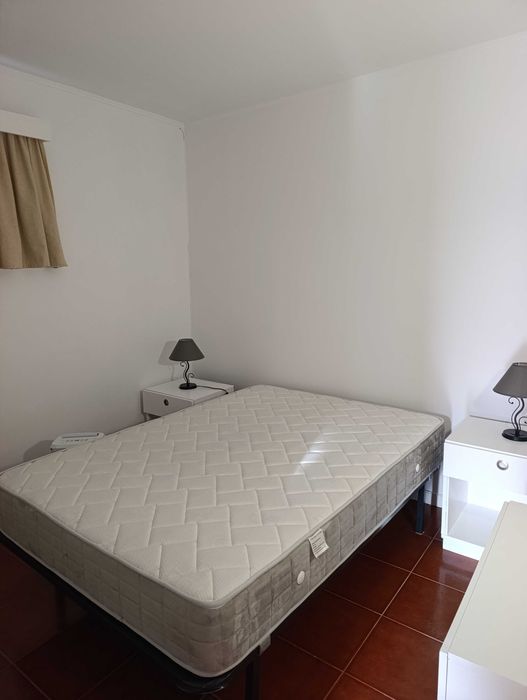 Arrenda-se T1 totalmente renovado