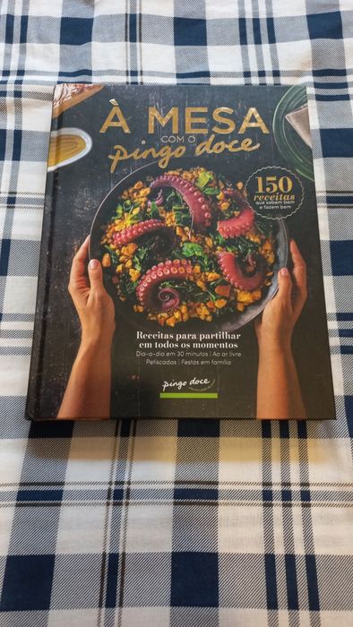 Livro de receitas "À Mesa com o Pingo Doce"