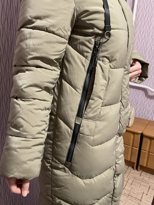 Зимова куртка розмір М