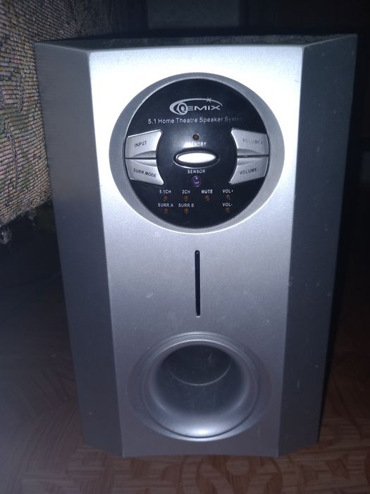 Продам Домашний кинотеатр [Oenix5.1 без] колонок