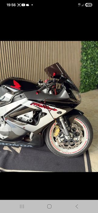 Vendo honda cbr 929 rr fireblade com garantia 18 meses