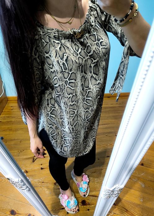 Tunika z Motywem Zwierzęcym