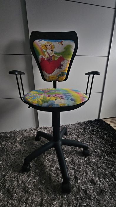 Krzesełko obrotowe dziecięce