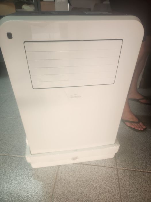 Ar condicionado portátil ELETRÓNIA - FGA- 1069H