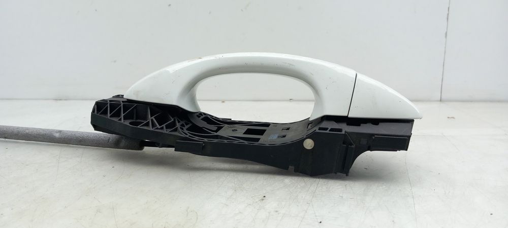 Puxador porta frente direita VOLKSWAGEN Golf VII (5G1, BQ1, BE1, BE2)