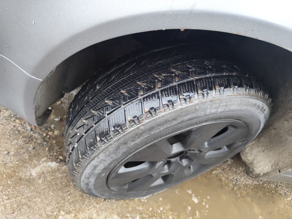 Ауди а 4 б7 2.0 Бензин  Автомат