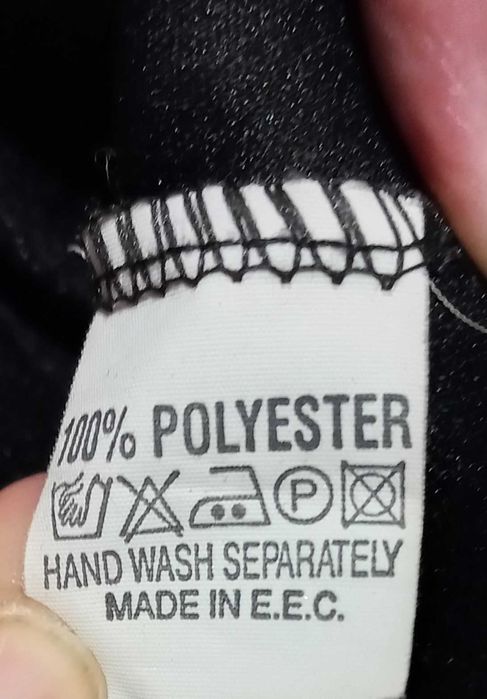 Czarno-złota błyszcząca sukienka na ramiączkach