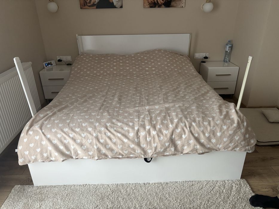 Łóżko z pojemnikiem + materac