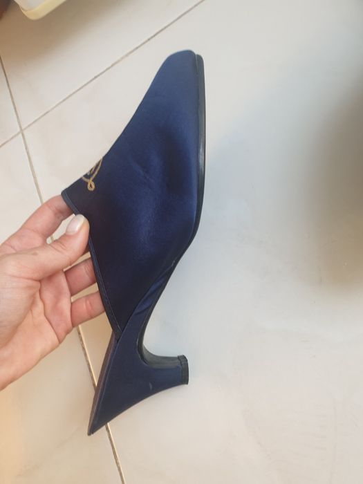 Sapatos e sandalias de mulher