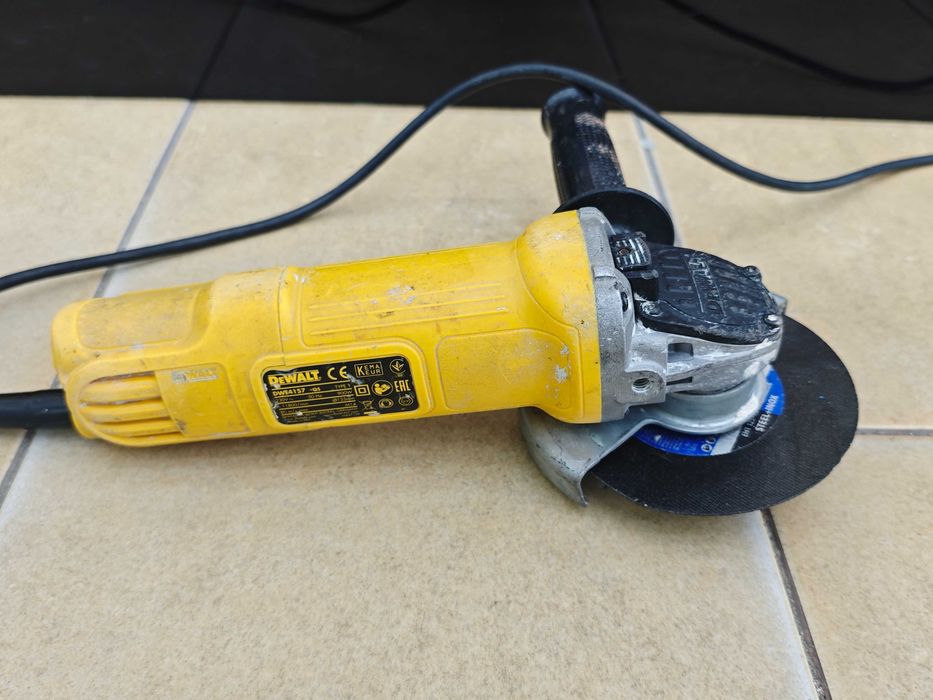 Szlifierka kątowa DeWalt DWE4157-QS 900W