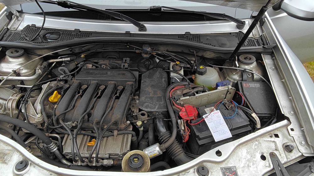 Dacia Duster 1.6 16V LPG 105 KM 4x4 Laureate 1 właściciel salon Polska