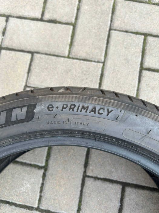 Шини 215/45 R18 93V Michelin e.Primacy