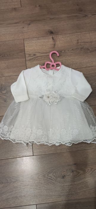 Платічко для дівчинки 6-12місяців. Дуже гарне по бірці пише 74.