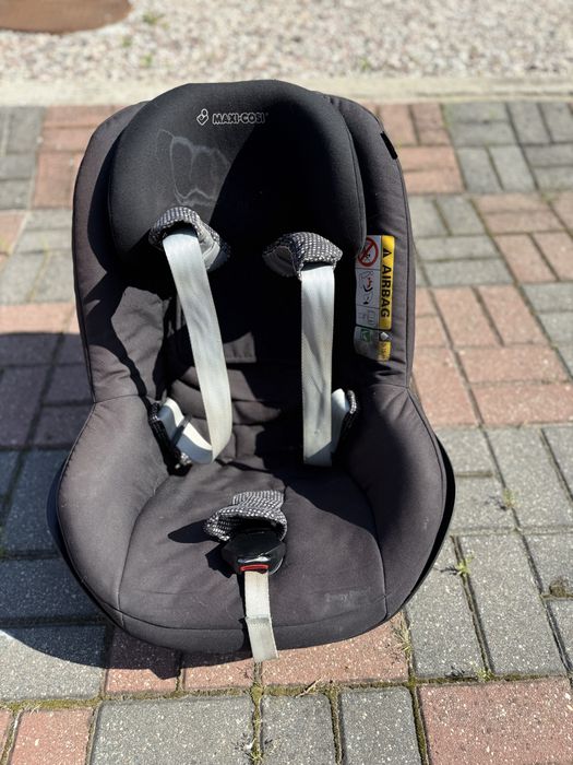 Fotelik 2 way Maxi Cosi z bazą