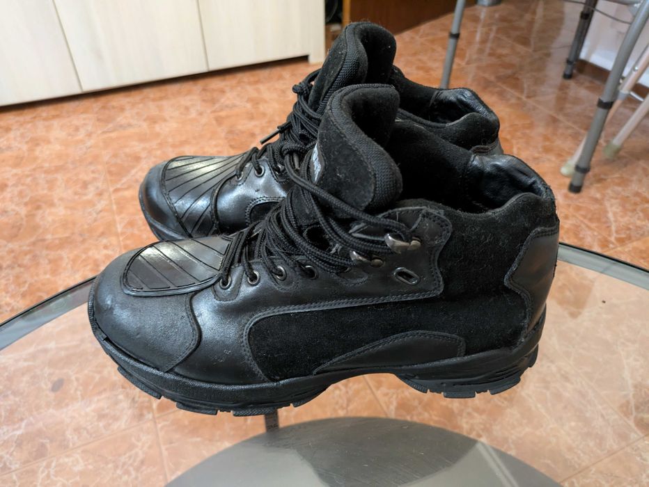 bota biqueira de aço AIR,STAR novas N.42+ camisa