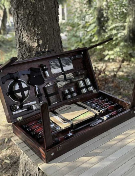 Стильний та неймовірно гарний набір шампурів на подарунок коханому!