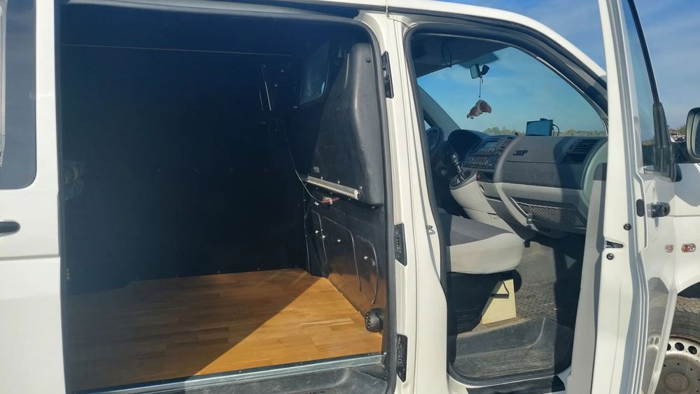 Volkswagen TRANSPORTER  Volkswagen Transporter Kamper