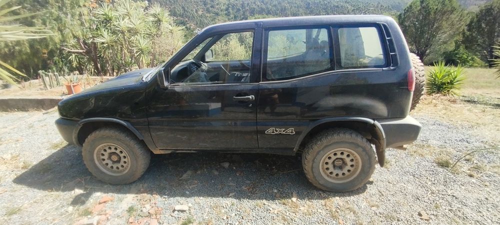 Nissan Terrano II 2.7 TD 4x4 — 1993 — 338.000 km 4250 euros negociavel