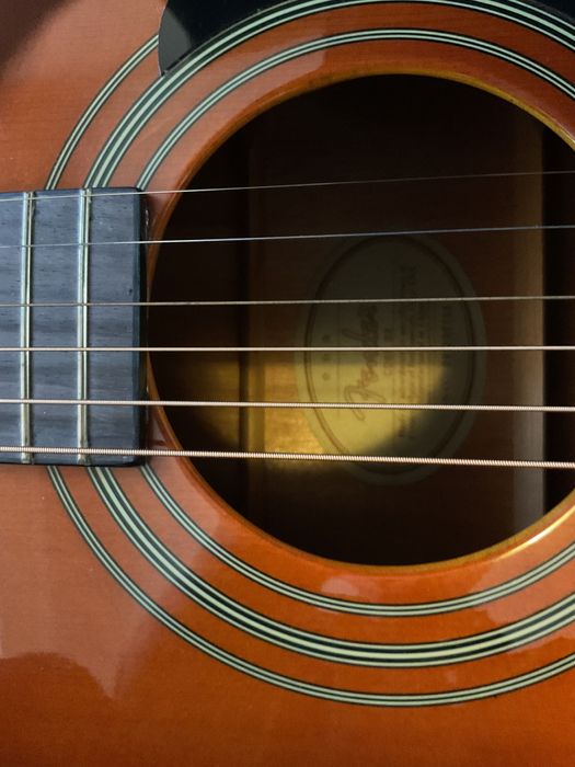 Guitarra fender acústica