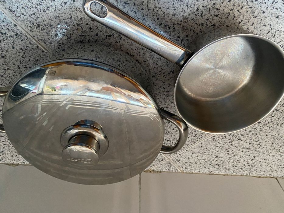 Duas panelas de inox447404722629519361