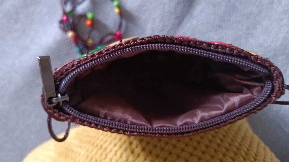 Продаю новую женскую разноцветную мини сумку ручной работы Punta Cana