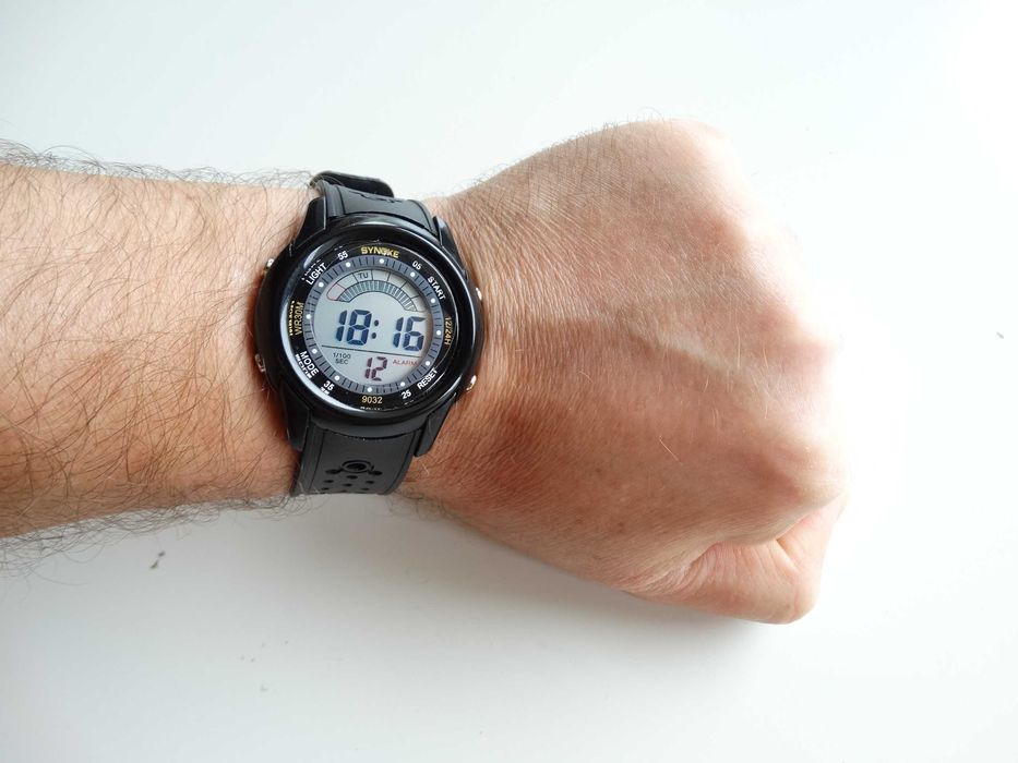 Damski zegarek cyfrowy Synoke sportowy elektroniczny stoper datownik