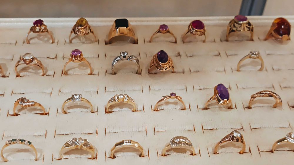 Złoty pierścionek 585