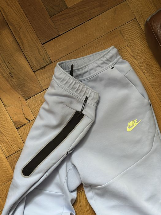 штани nike tech fleece
