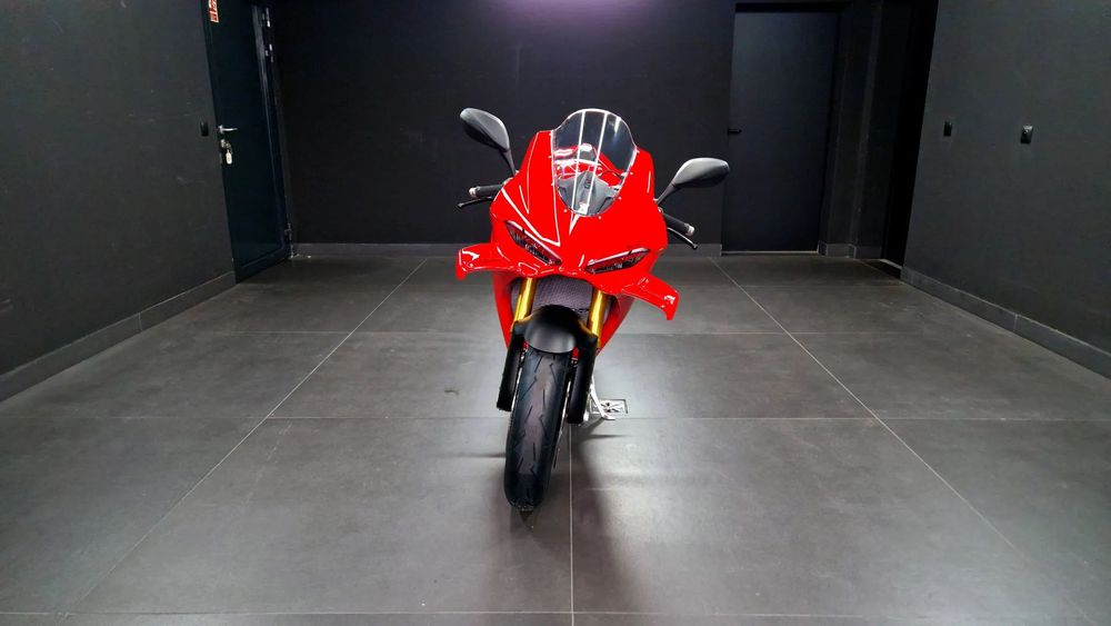 Ducati Panigale V4S