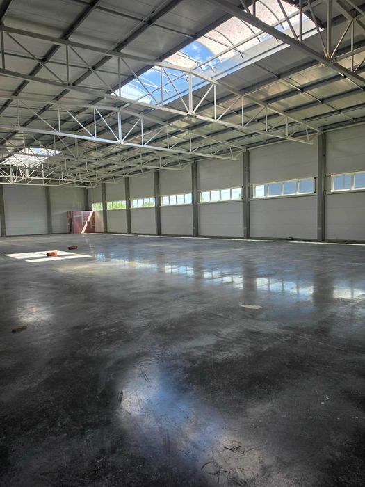 Hala usługowo- magazynowa w klasie D o pow. 1147 m2 z zapleczem biurowym