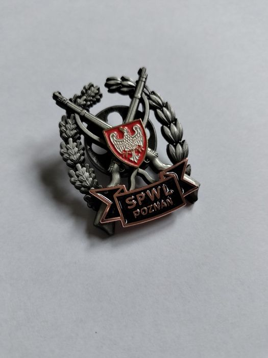 Absolwentka szkoły podoficerskiej Poznań