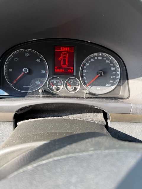 VW Touran 2.0 TDI DSG