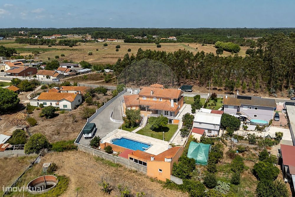 Moradia T4 para venda