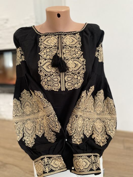 Вишиванка жіноча, вишита сукня, чоловіча вишиванка, парні вишиванки