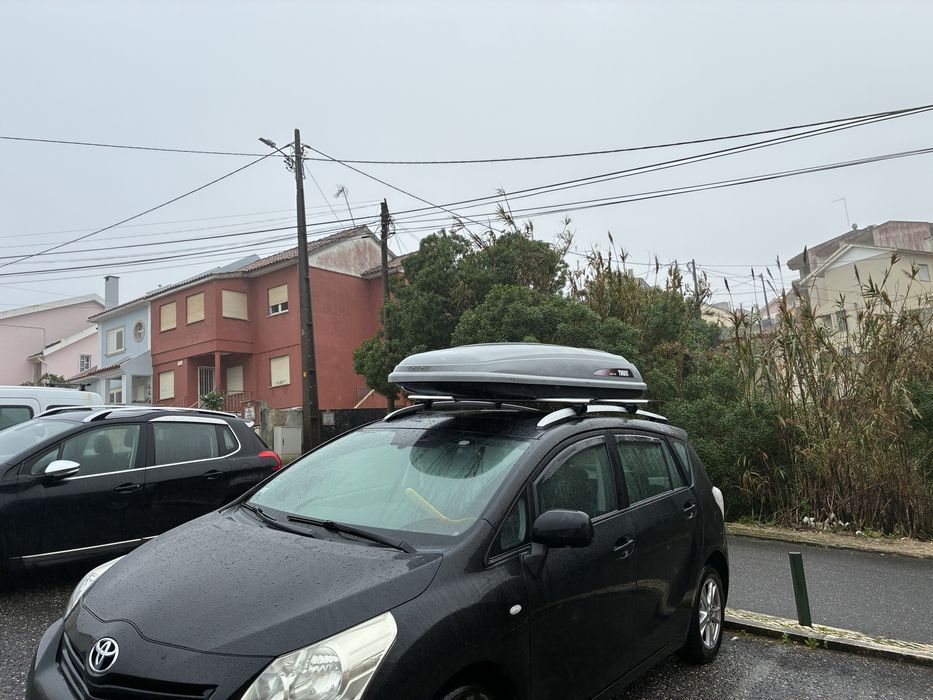 Caixa slim fit THULE polar 700 de 230cms em optimo estado para venda