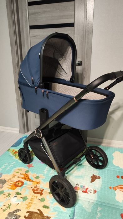 Продам коляску Carello Ultra 2 в 1