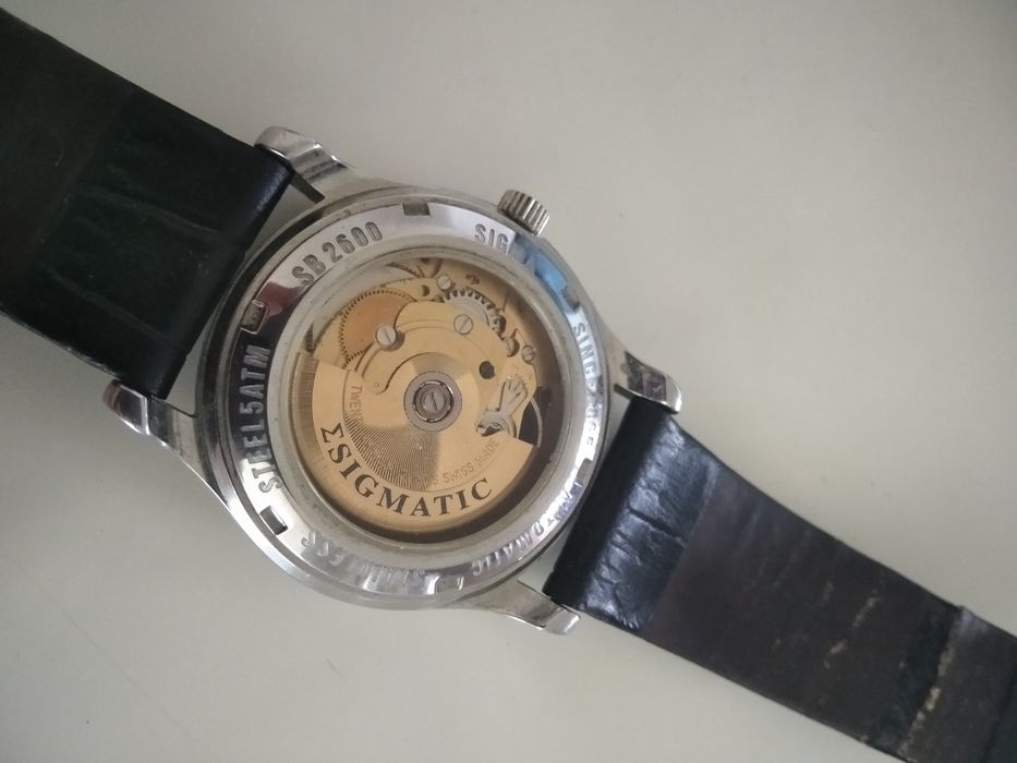 Швейцарские часы Sigma automatic 25 jewels, механизм 24 каратное зол.