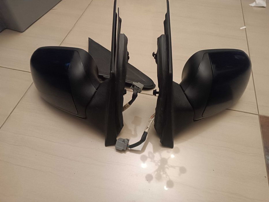 Дзеркало зеркало праве Форд фокус ford focus 2