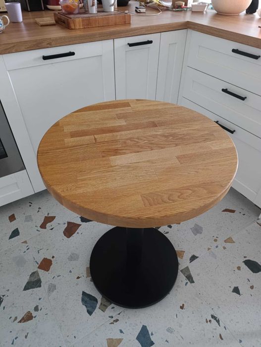 Stół dębowy okrągły - stolik barowy.