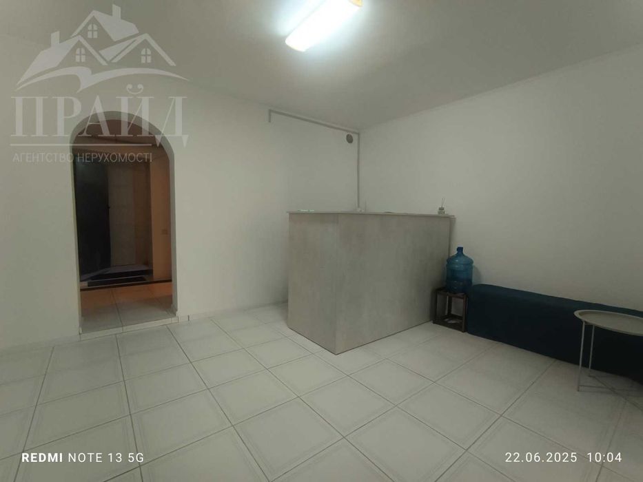 Напівпідвальне приміщення в Центрі міста Суми