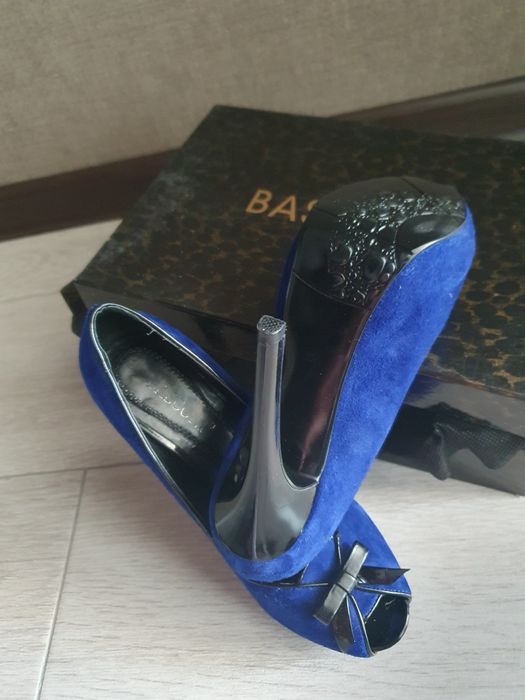 Туфлі сині платформа 35р