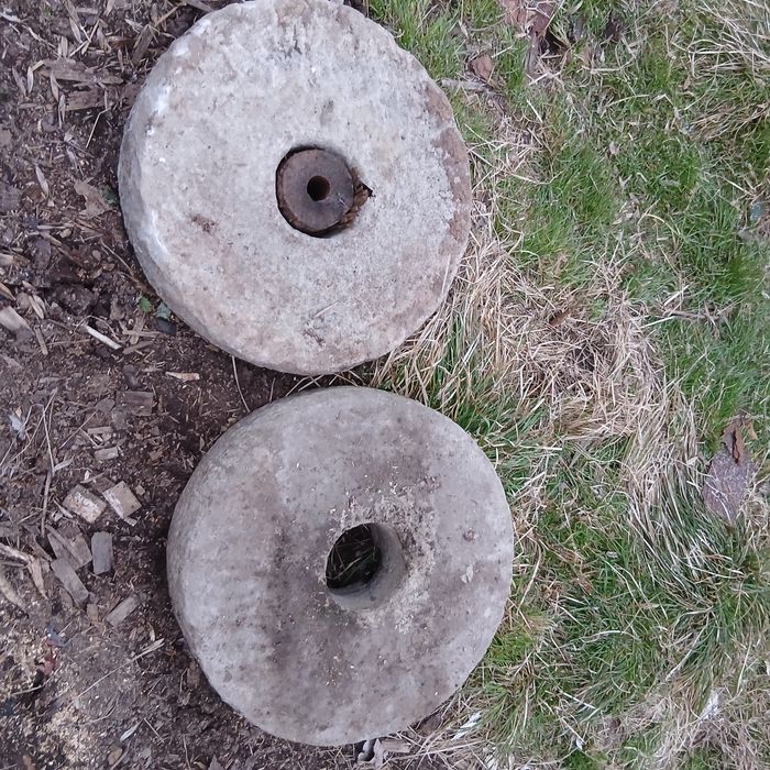 Kamień Młyński 60 CM