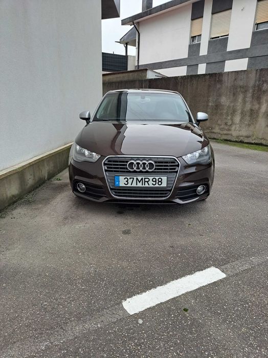 Audi A1 1.6 tdi caixa automática 2012