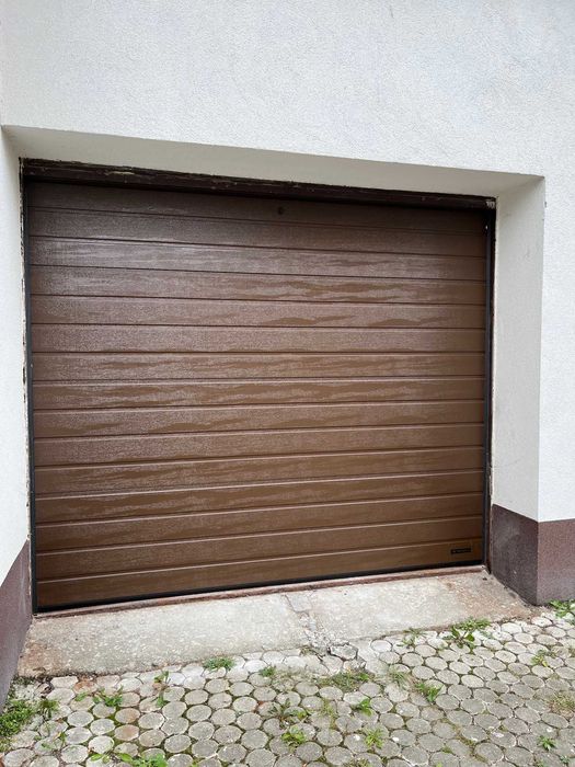 Garaż w budynku wielorodzinnym, oś. Choiny, ul. Gorczańska